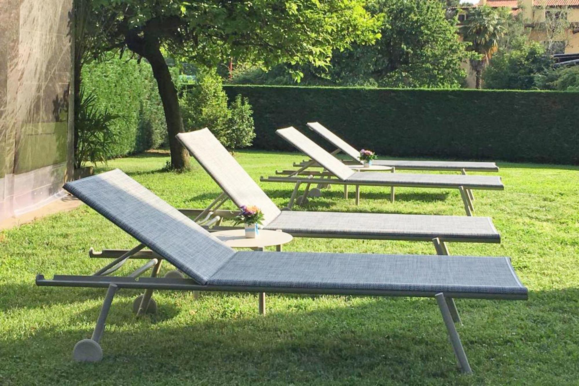 Villa Jejia- Pool And Garden 레사 외부 사진